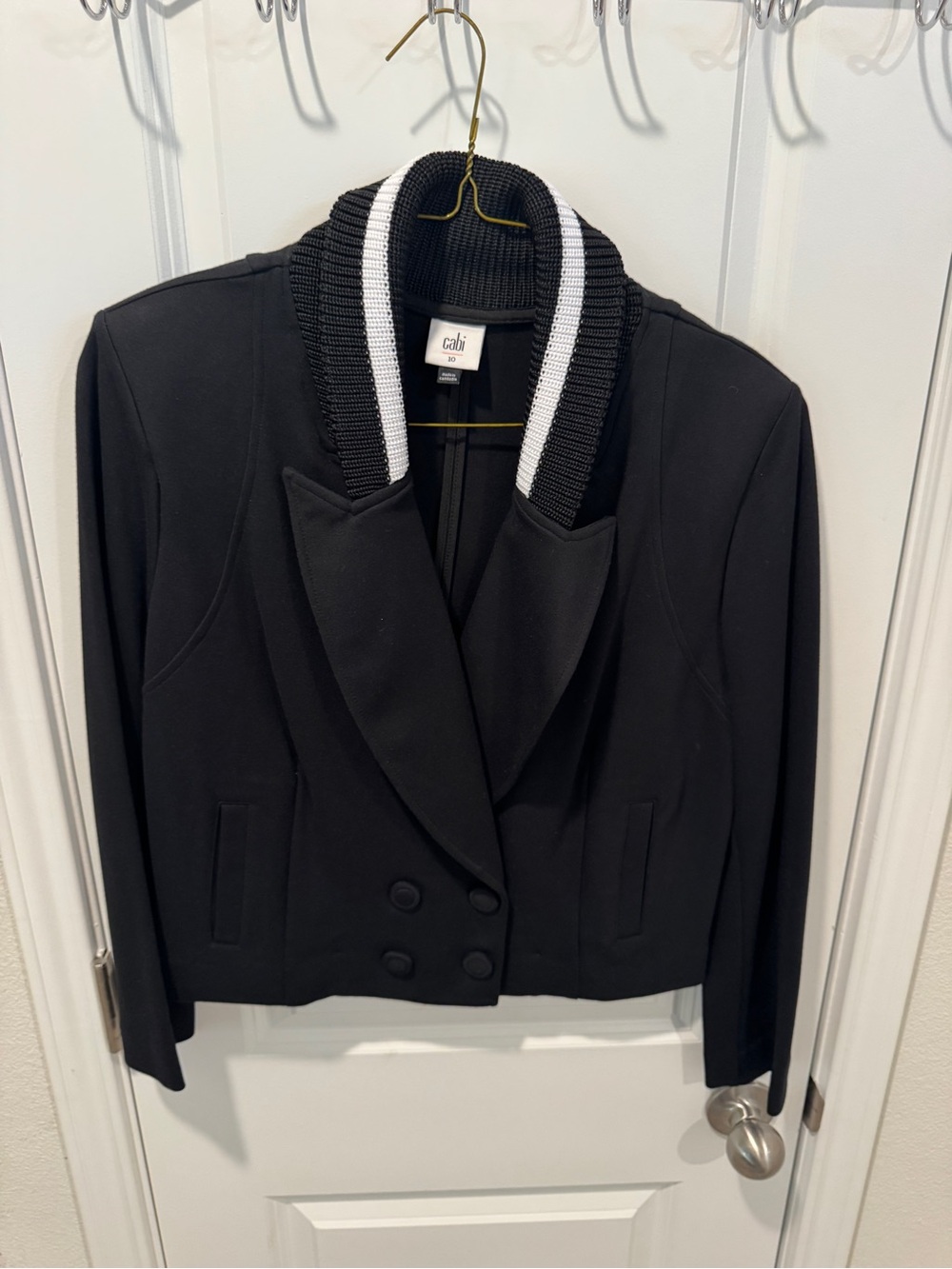 Cabi Black Double-Breasted Crop Jacket with Contrast Shawl Collar